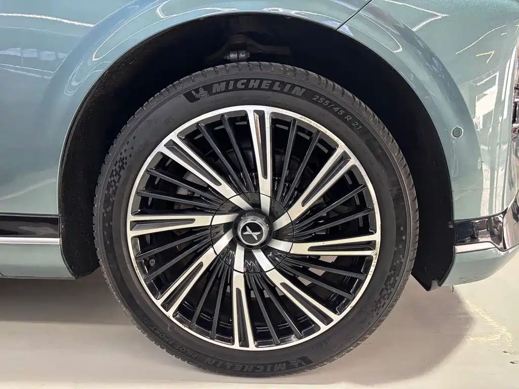 XPeng G9 — миниатюра 17