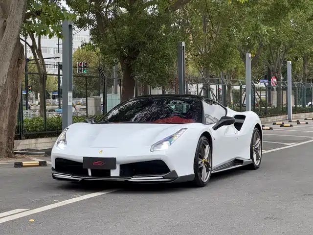 FERRARI 488 2017