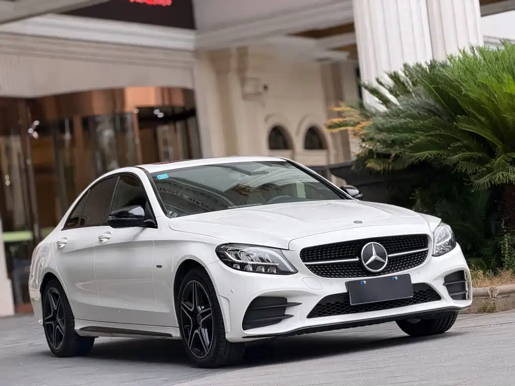 Mercedes-Benz C-Class — миниатюра 3