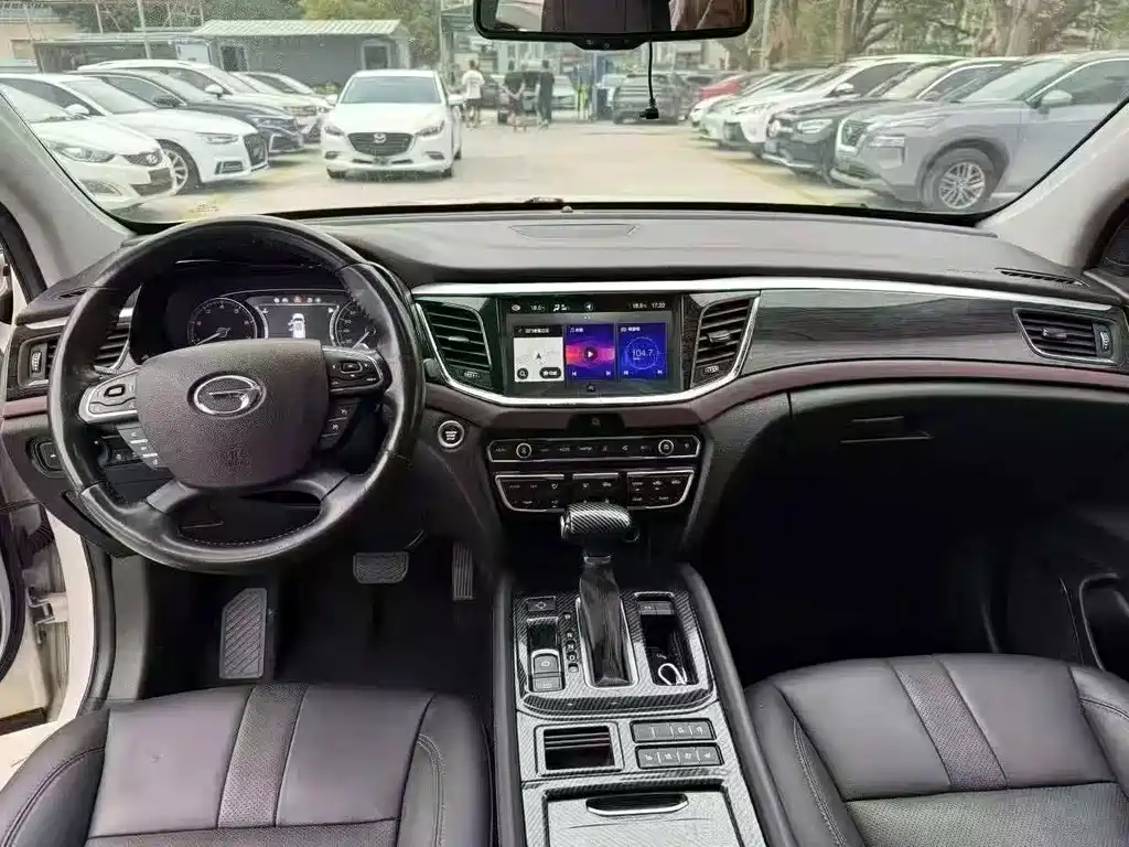 GAC GS8 2017 320T Luxury Smart Connect ( мест)