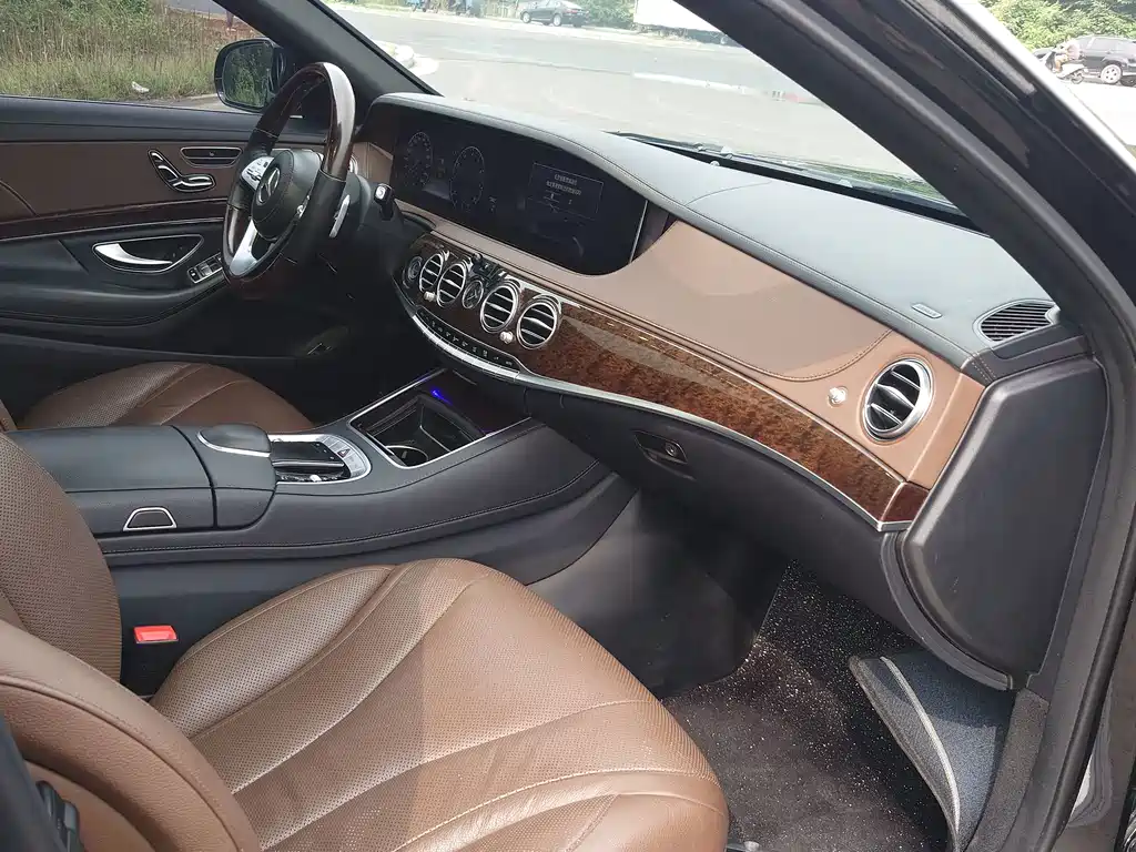 Mercedes-Benz S-Class — миниатюра 7