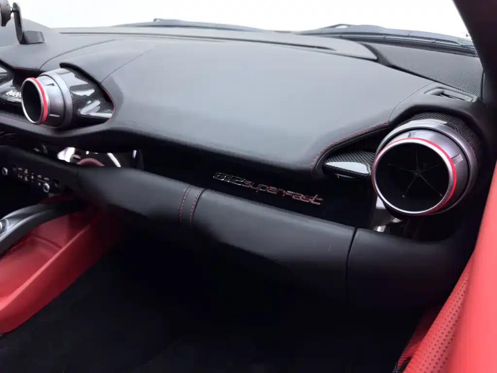 Ferrari 812 — миниатюра 10