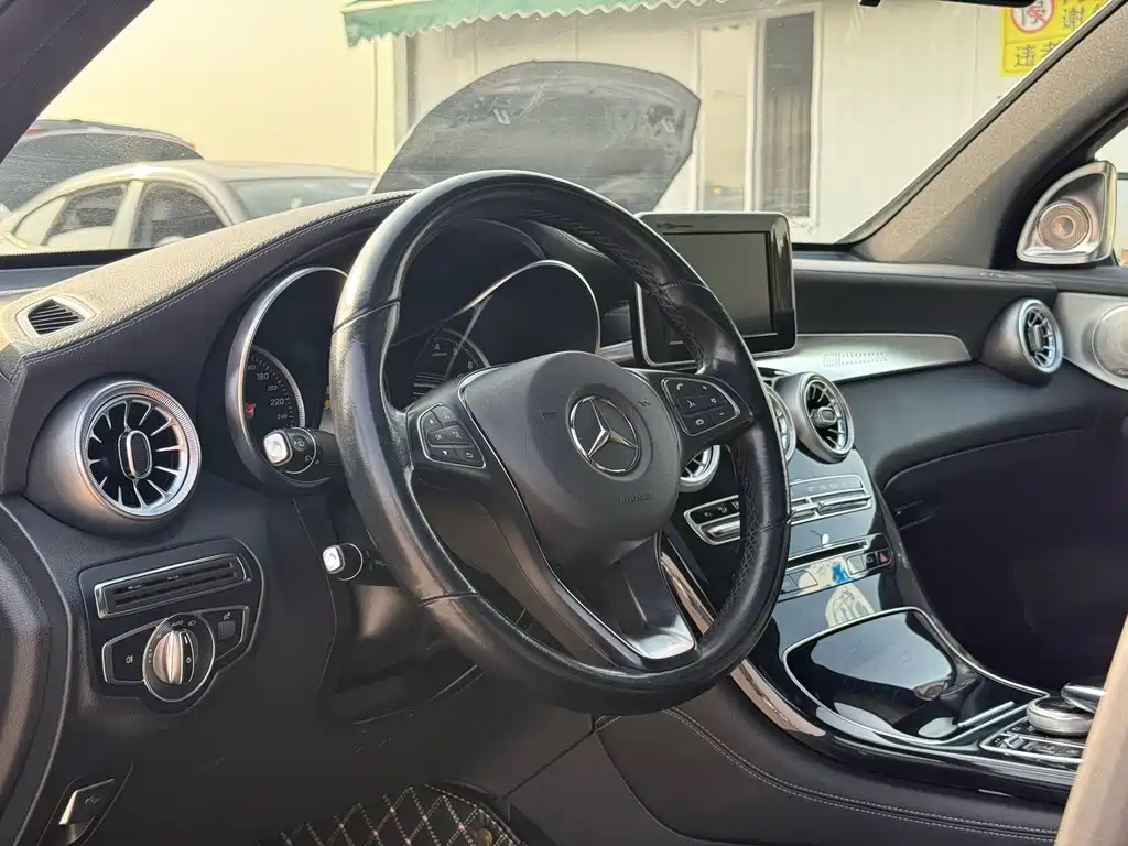 Mercedes-Benz GLC Coupe — миниатюра 8