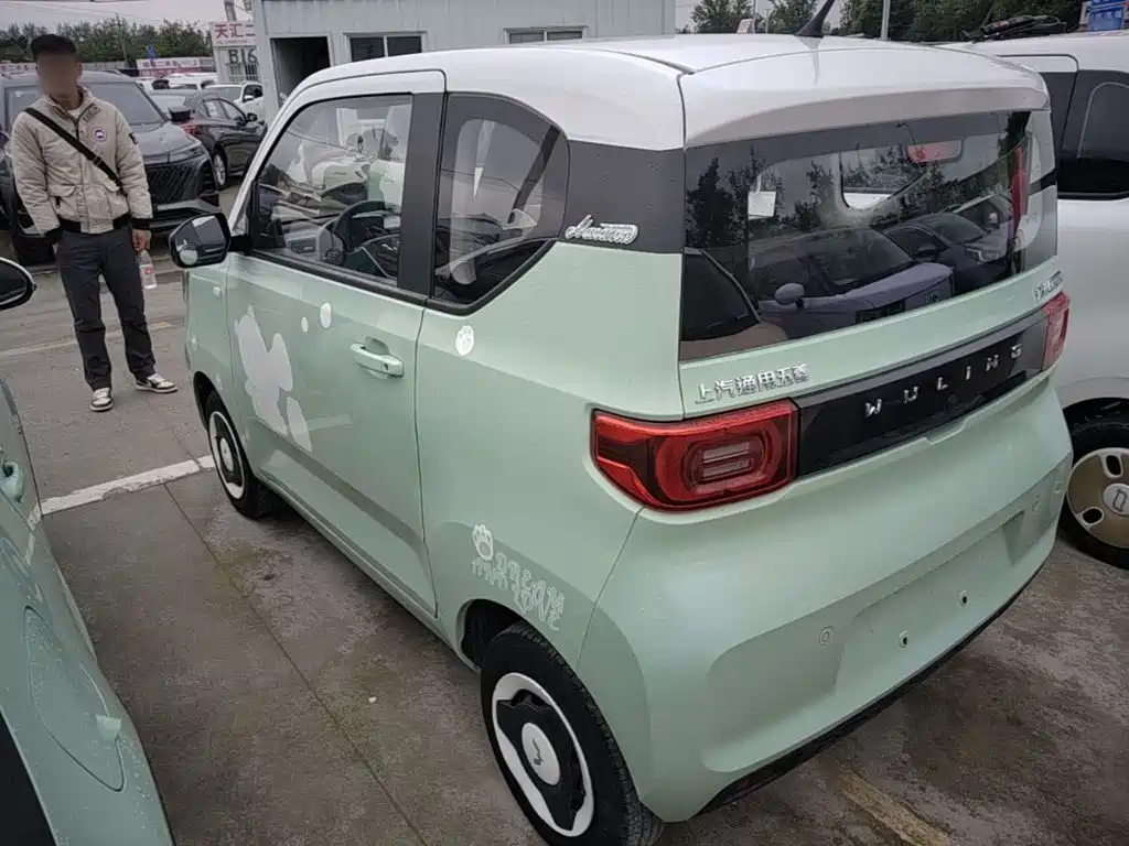 Wuling Hongguang Mini EV 2020 — фото 4