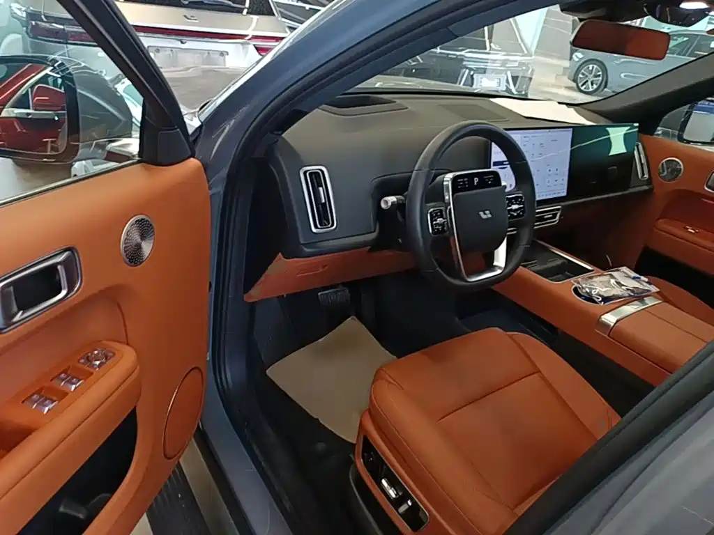 Li Auto Li L8 — миниатюра 16