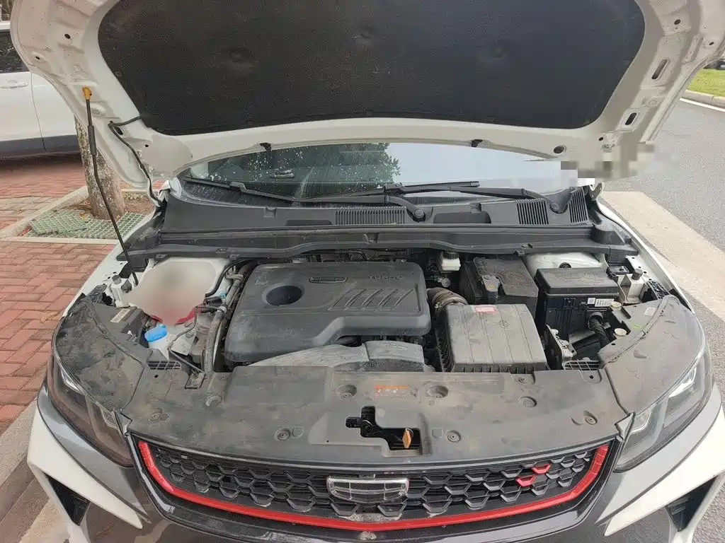 Geely Binyue — миниатюра 16