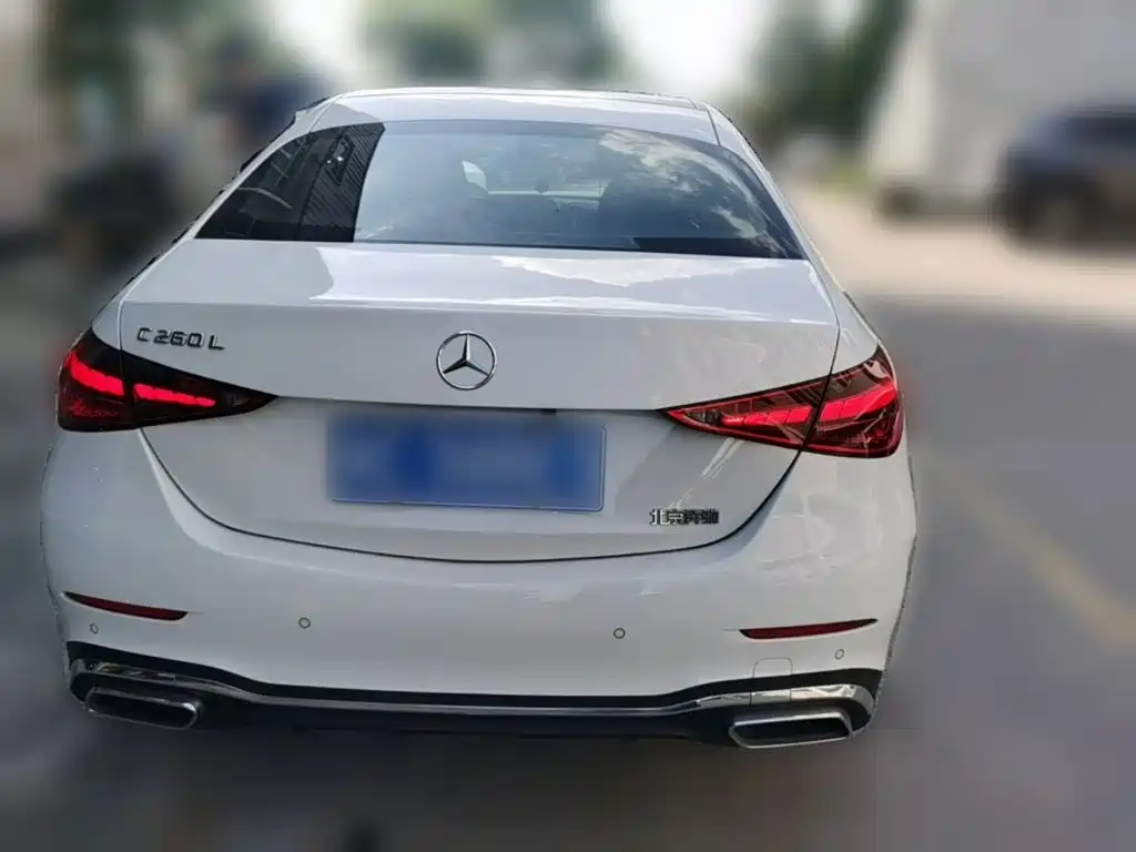 Mercedes-Benz C-Class — миниатюра 8