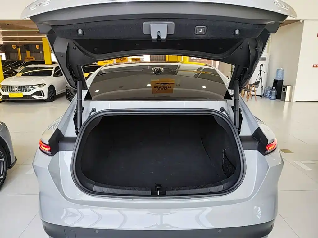 NIO ET5 — миниатюра 19