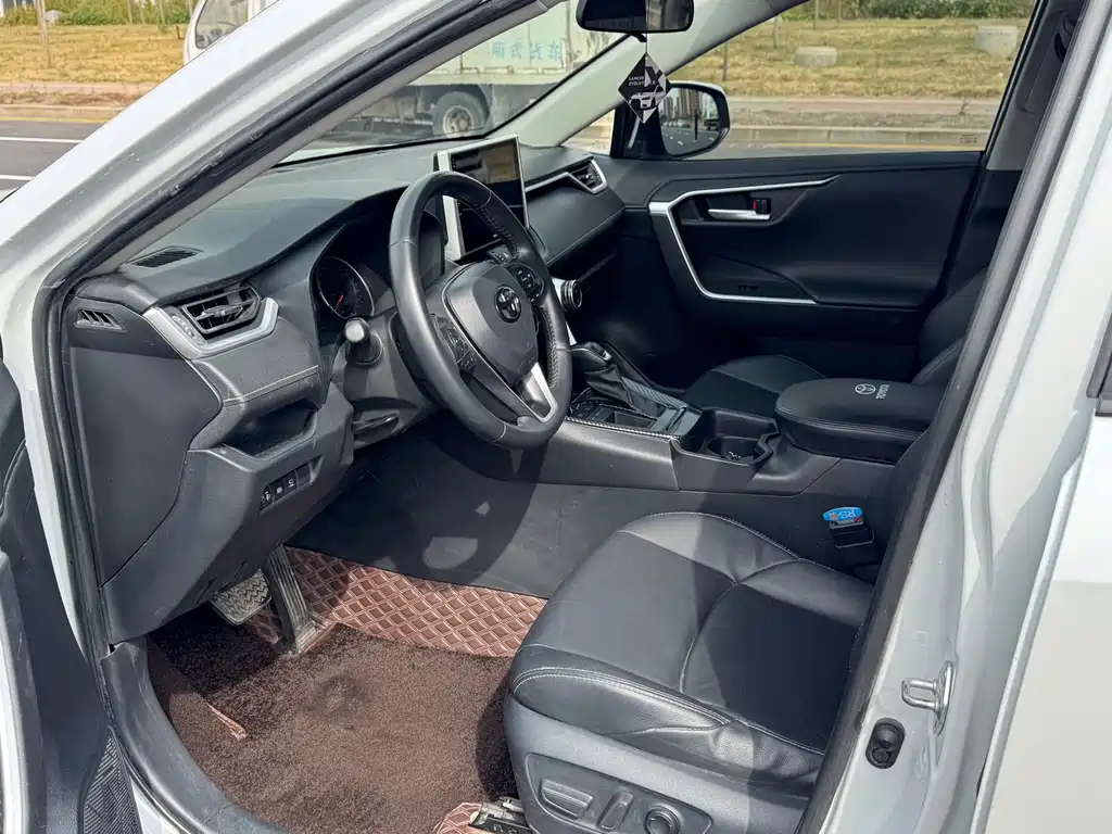 Toyota Wildlander — миниатюра 4