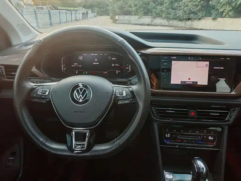 Volkswagen Tharu — миниатюра 7