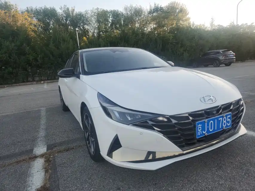 Hyundai Elantra — миниатюра 2