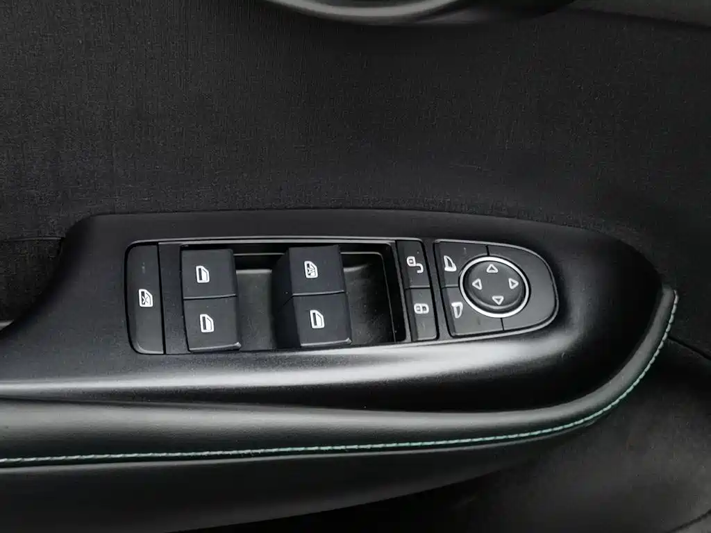 BYD Dolphin — миниатюра 9