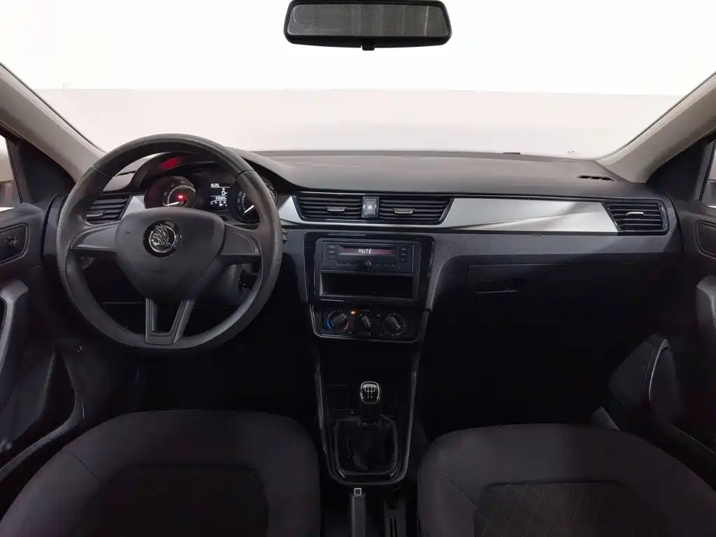 Skoda Rapid — миниатюра 25