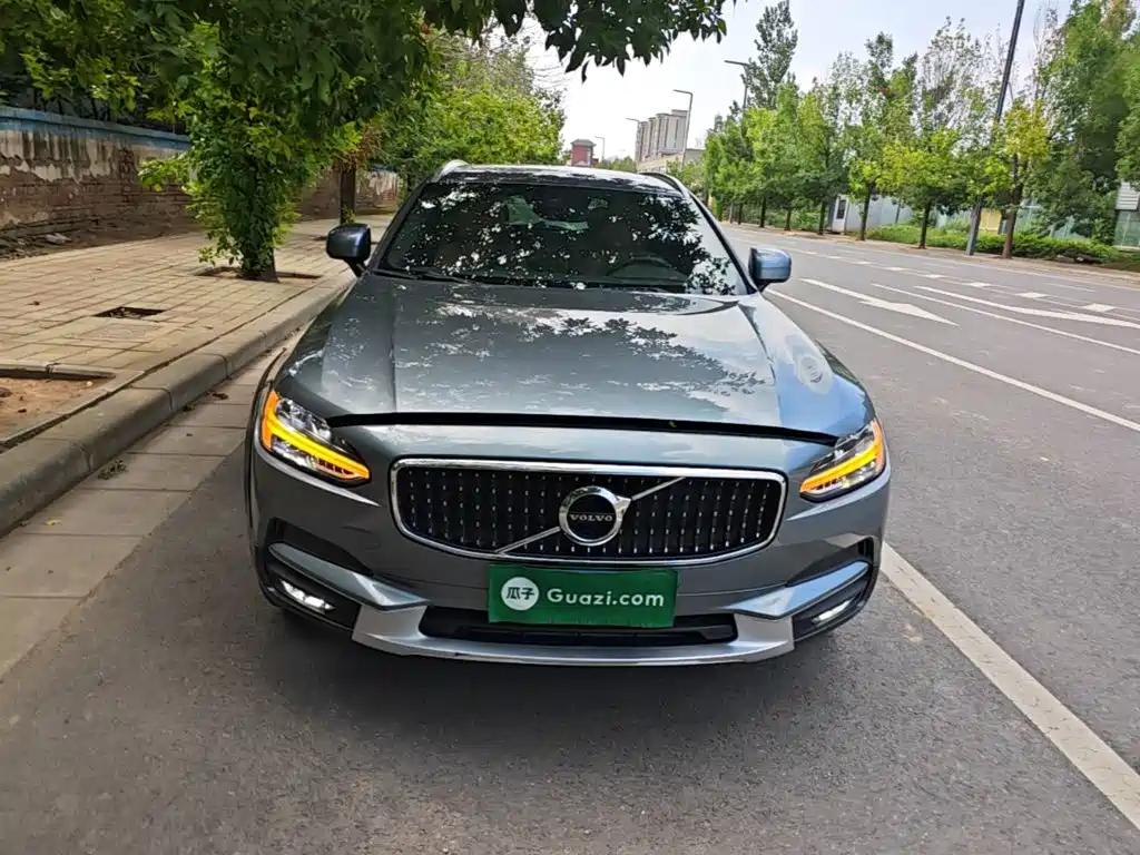Volvo V90 — миниатюра 3