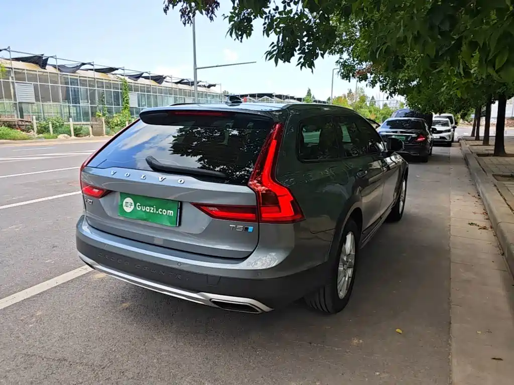Volvo V90 — миниатюра 7
