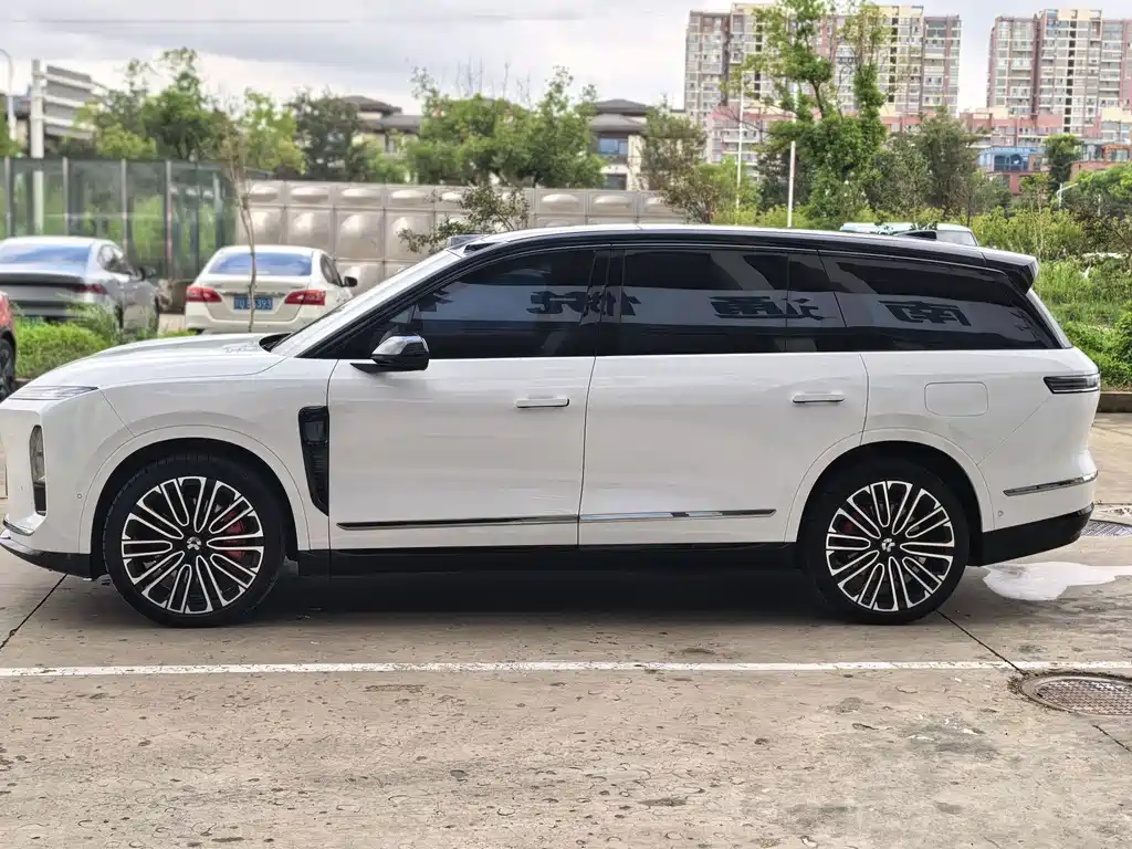 NIO ES8 — миниатюра 3