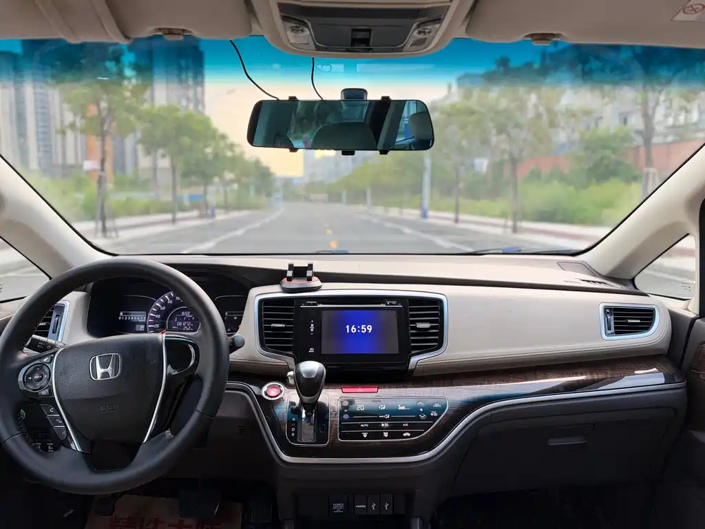Honda Odyssey — миниатюра 15