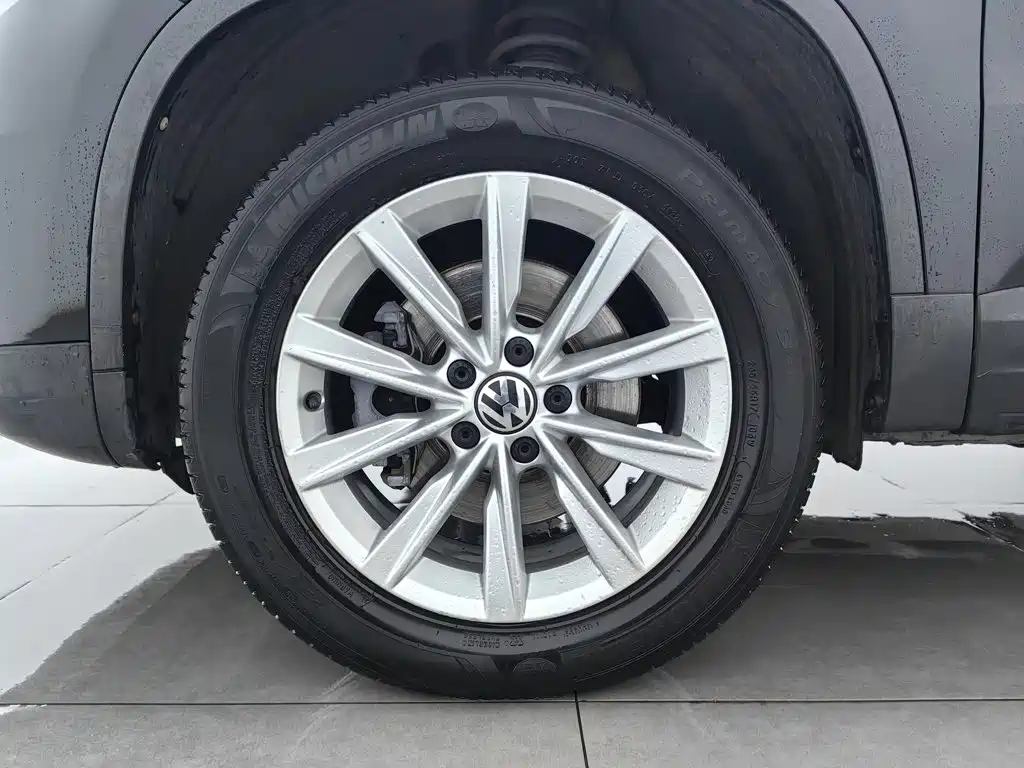 Volkswagen Tiguan — миниатюра 17