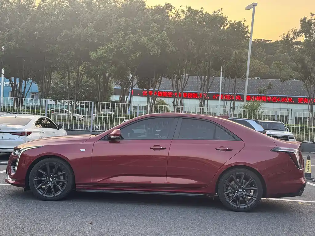 Cadillac CT4 — миниатюра 8