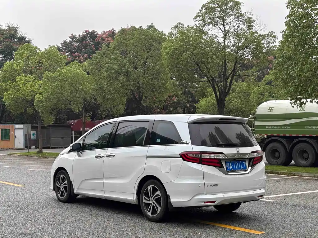 Honda Odyssey — миниатюра 7