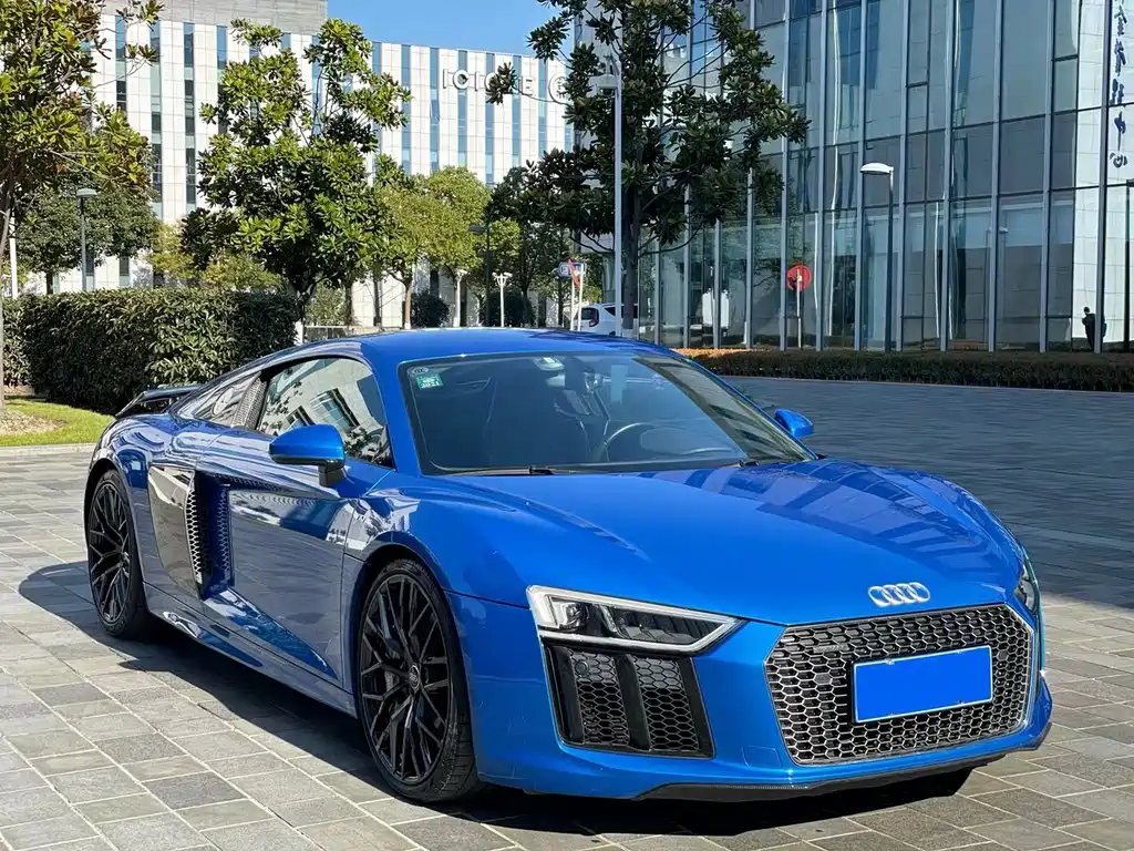 Audi R8 — миниатюра 3
