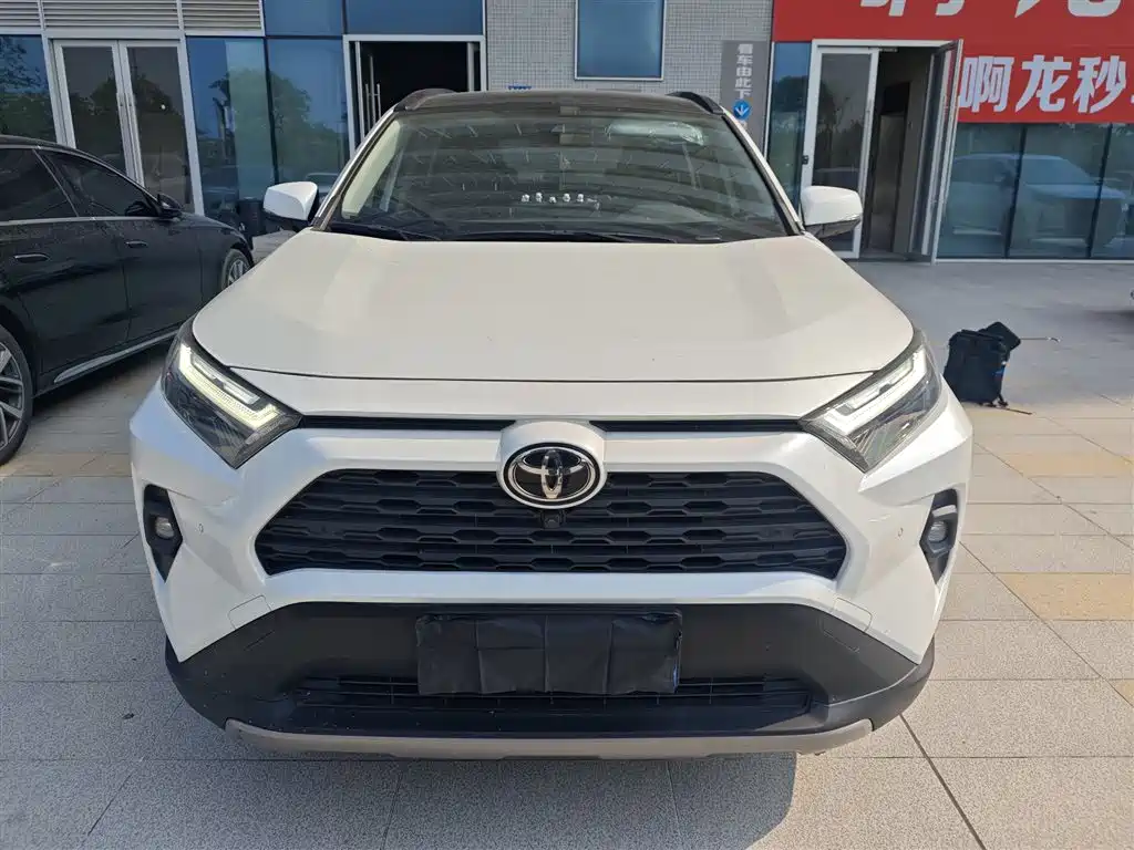 Toyota RAV4 — миниатюра 3