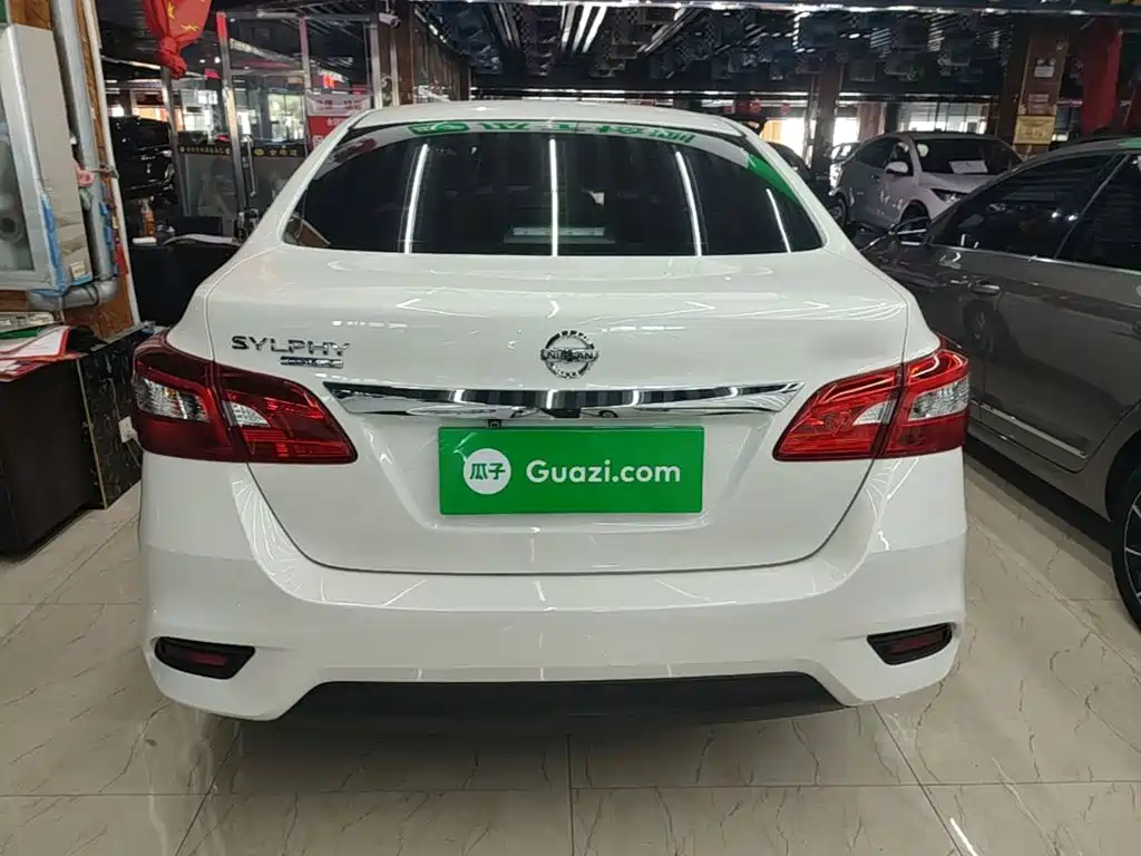 Nissan Sylphy — миниатюра 6