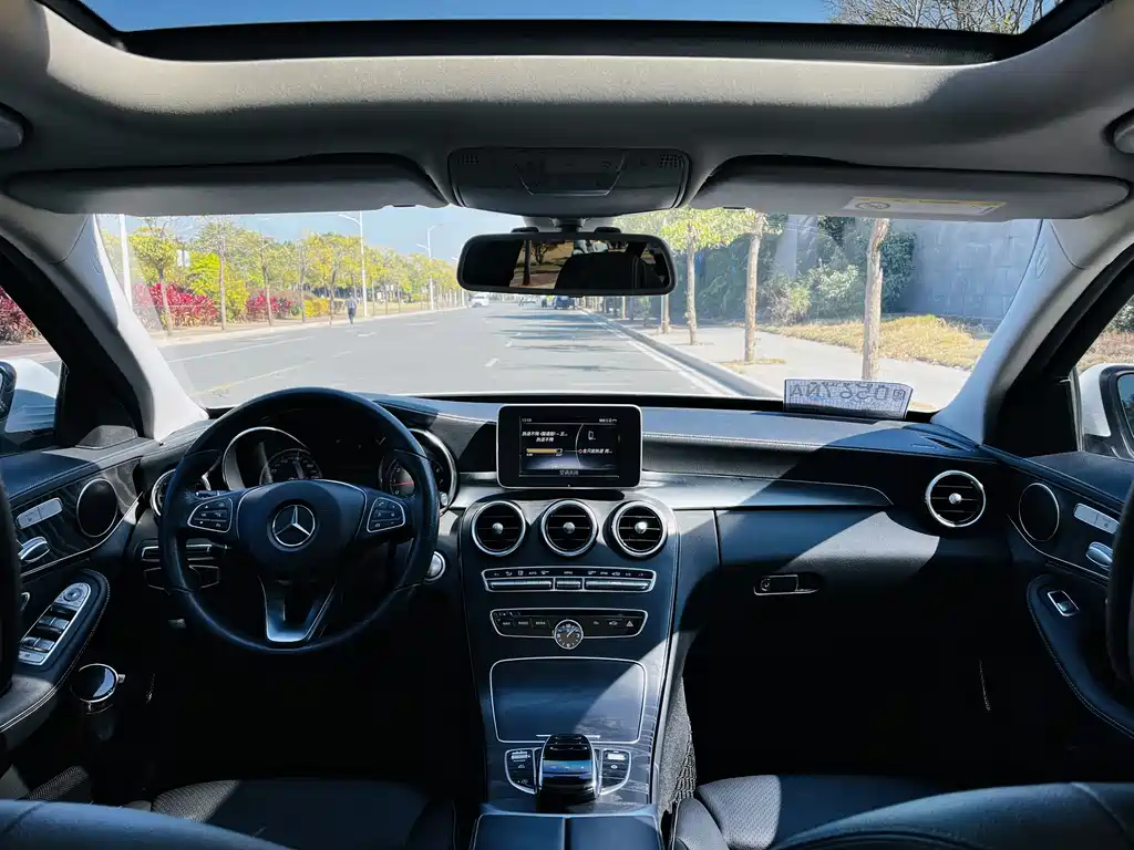 MERCEDES-BENZ C CLASS