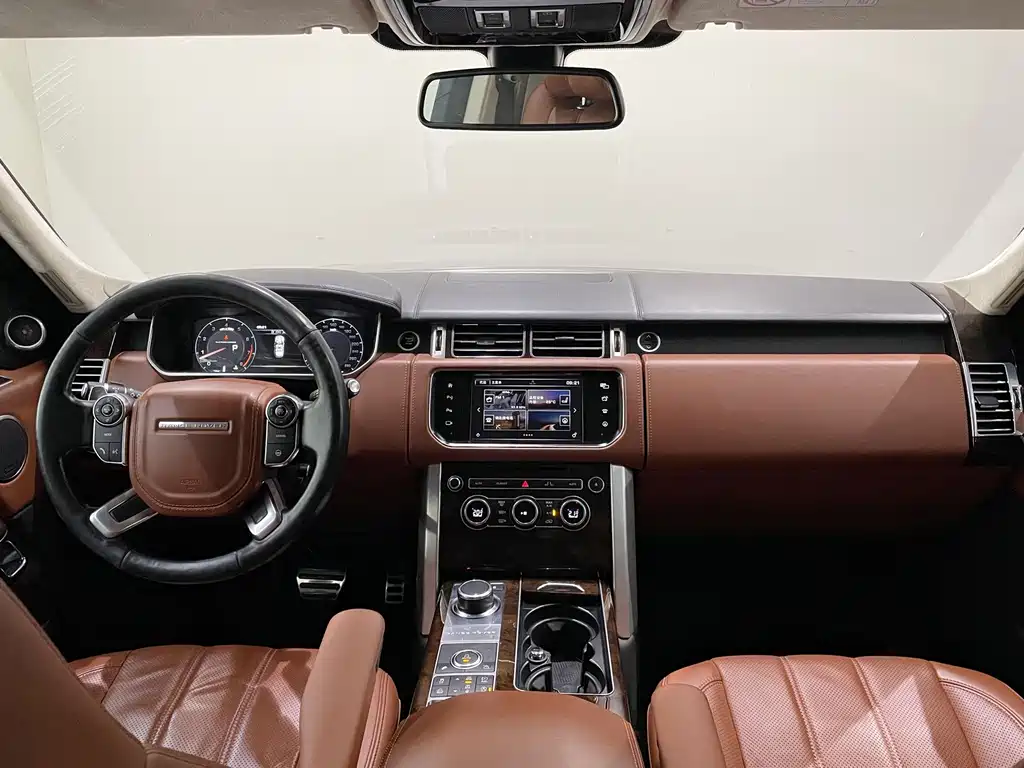 Land Rover Range Rover — миниатюра 16
