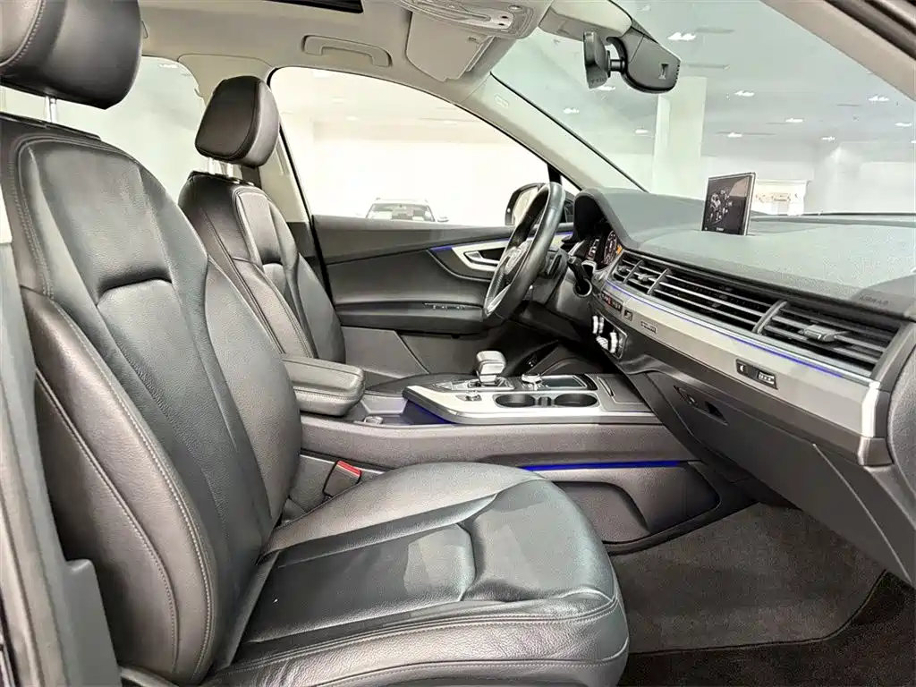 Audi Q7 New Energy — миниатюра 12
