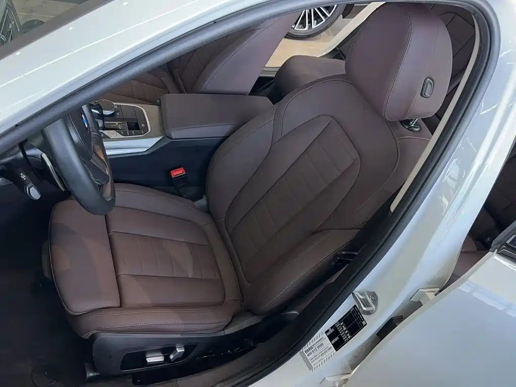 BMW 3 Series — миниатюра 13