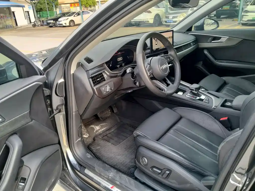 Audi A4L 2020 40 TFSI Fashion