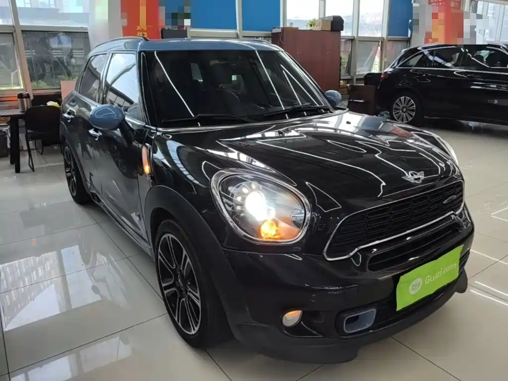 MINI Mini JCW Countryman — миниатюра 4
