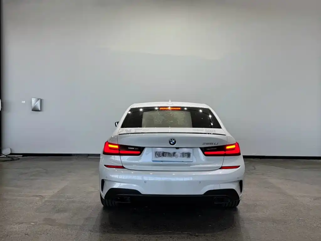 BMW 3 Series — миниатюра 10