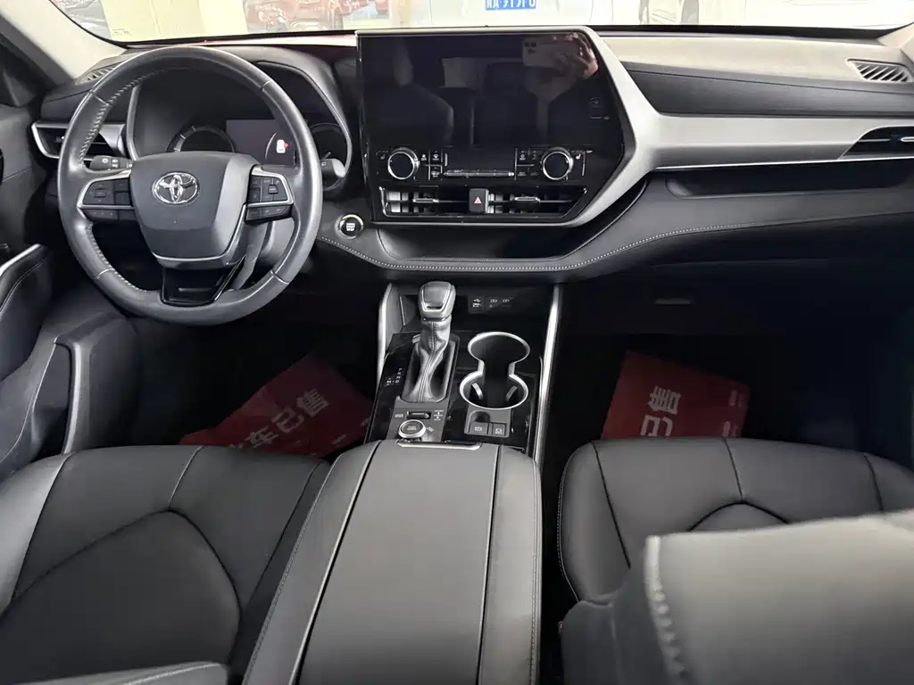 Toyota Highlander — миниатюра 15