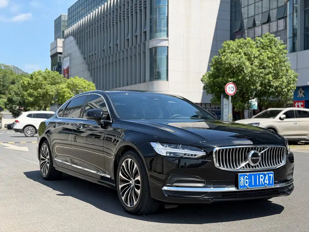 Volvo S90 — миниатюра 3