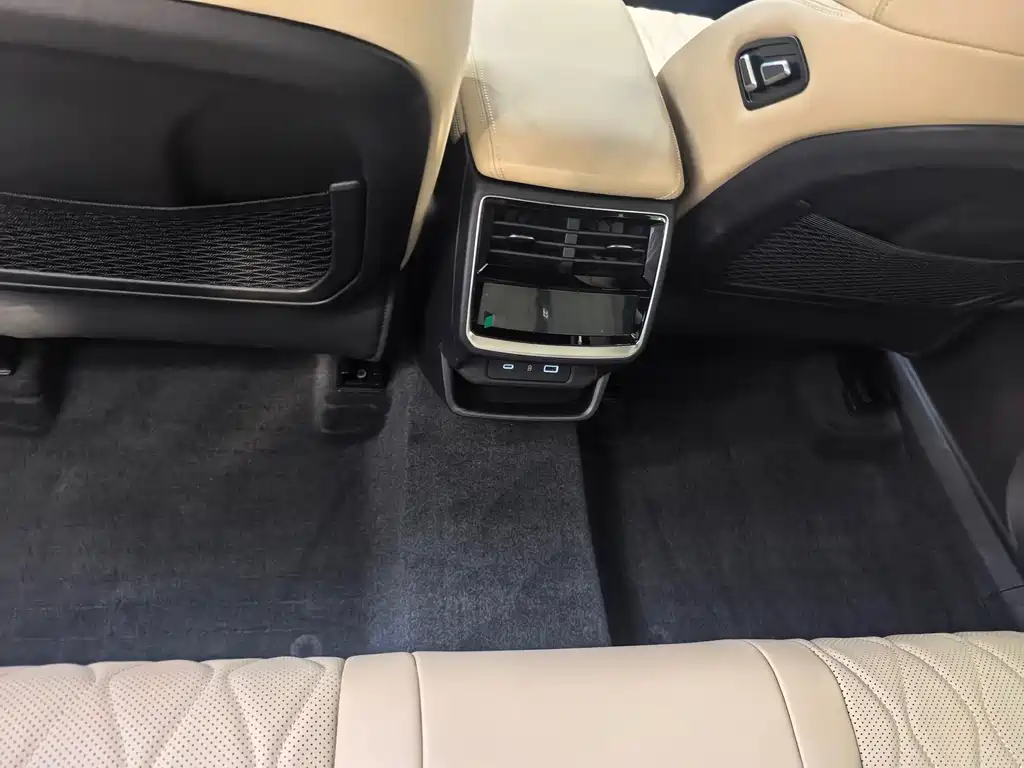 GEELY AUTOMOBILE XINGYUE L