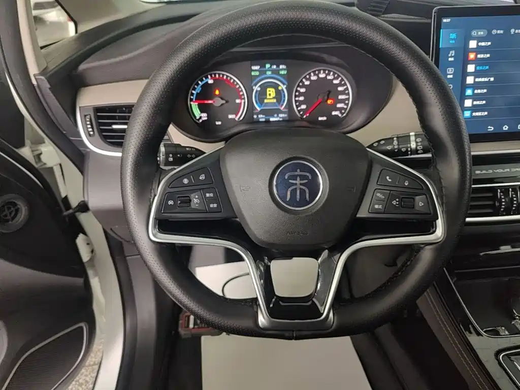 BYD MAX New Energy — миниатюра 11