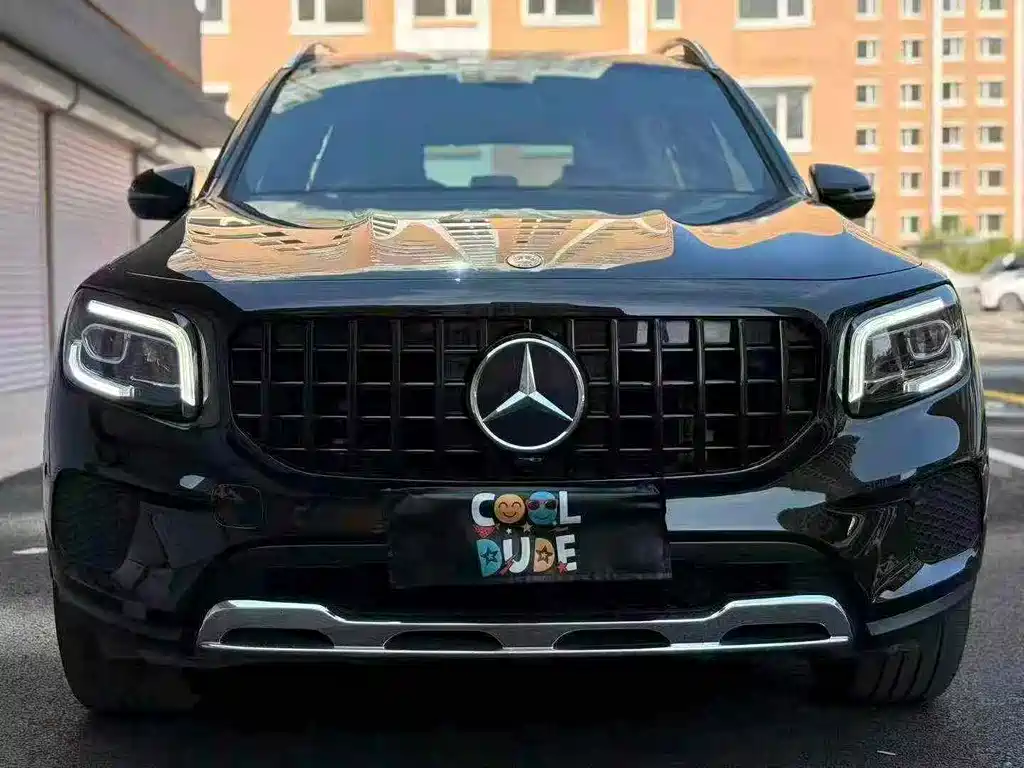 Mercedes-Benz GLB — миниатюра 2