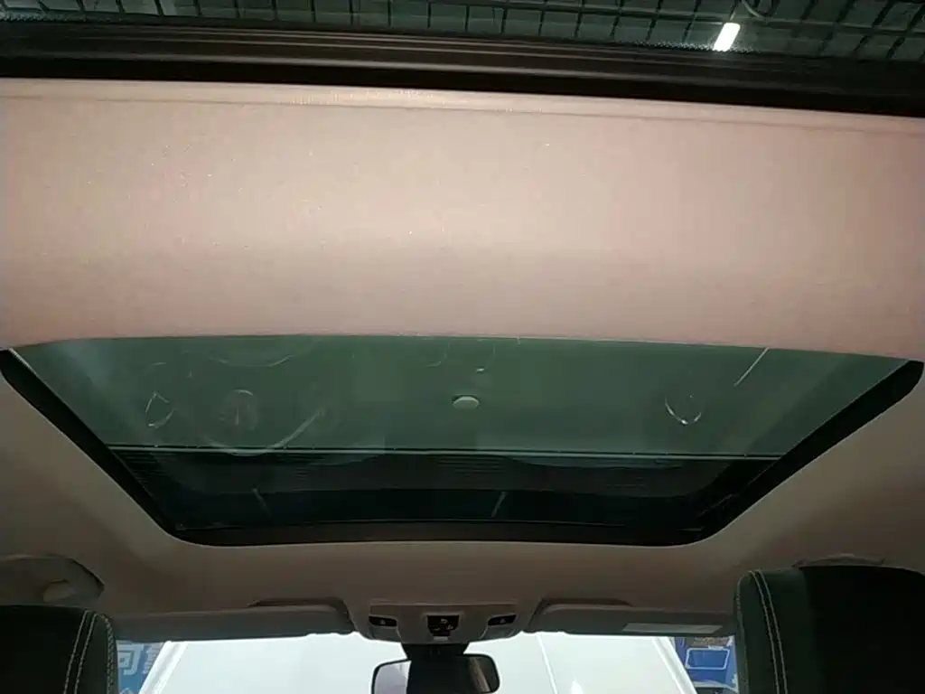 Mercedes-Benz GLA — миниатюра 18