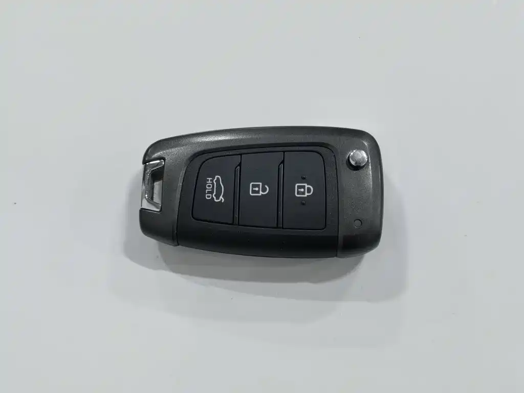 Hyundai Elantra — миниатюра 19