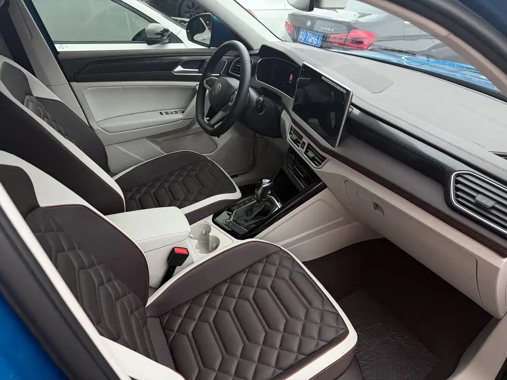 Volkswagen Tayron 330TSI 2WD Luxury Plus Advanced Edition, фото 7