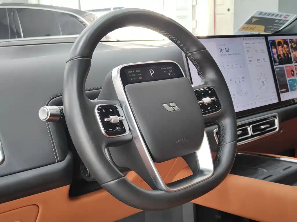 Li Auto L8 2024 Pro