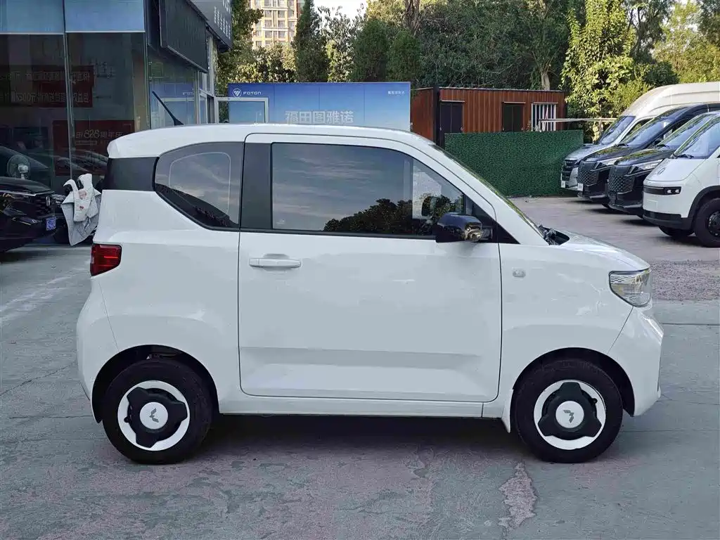 Wuling MINIEV — миниатюра 3
