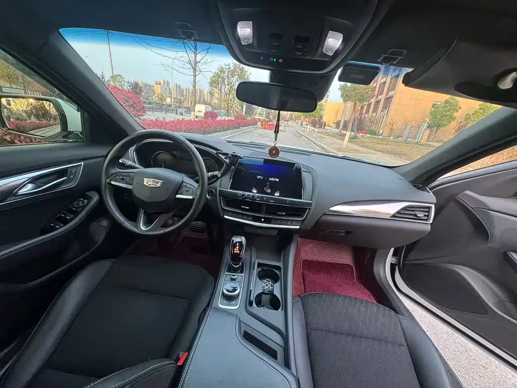 Cadillac CT5 - фото 7