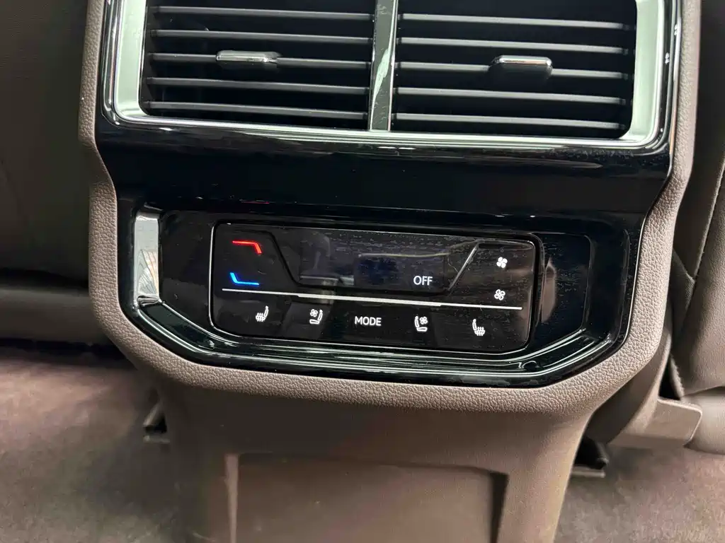 Volkswagen Viloran 2024 380TSI Luxury