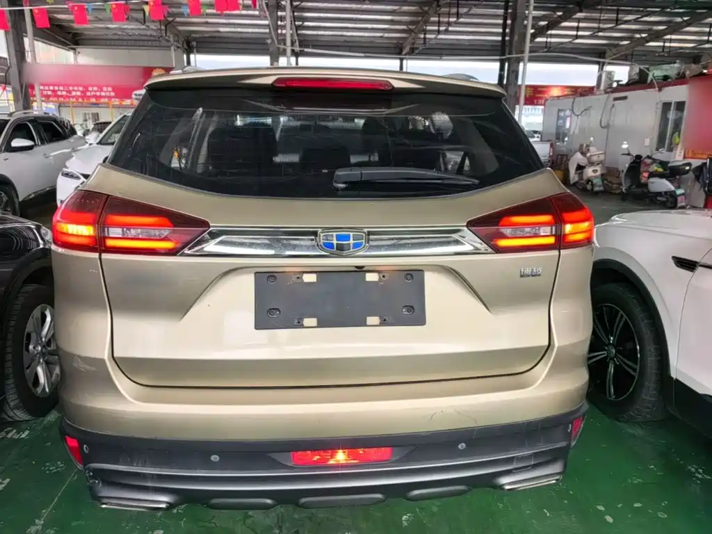 Geely Boyue — миниатюра 6
