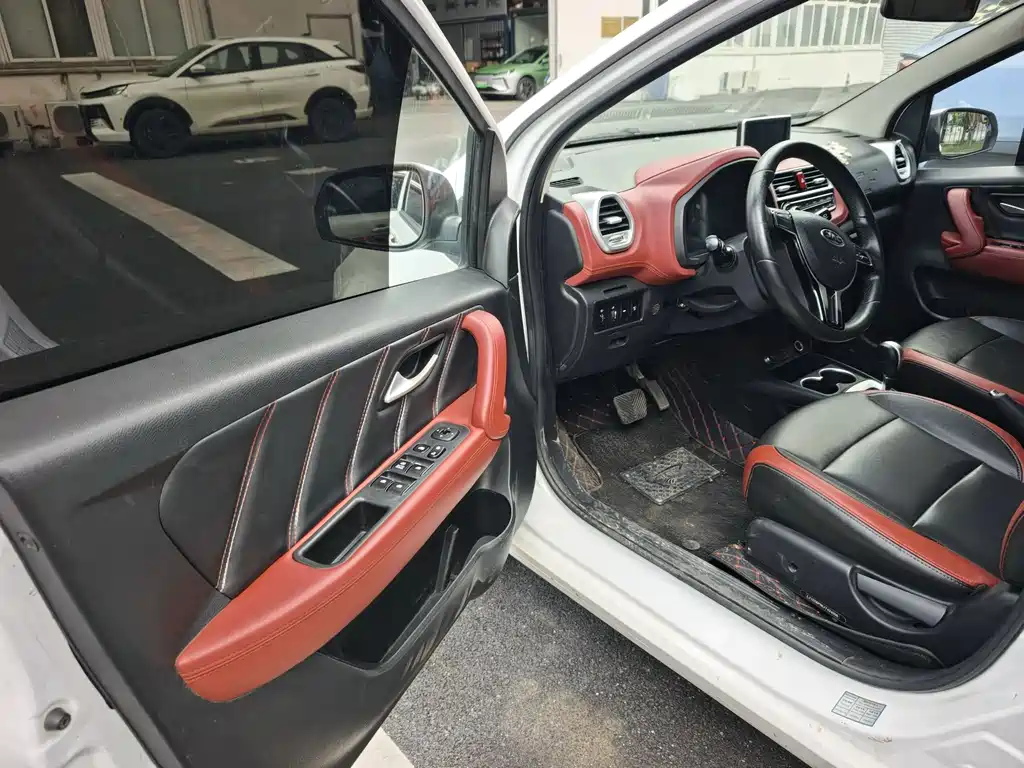 JAC JAC iEV6E — миниатюра 9