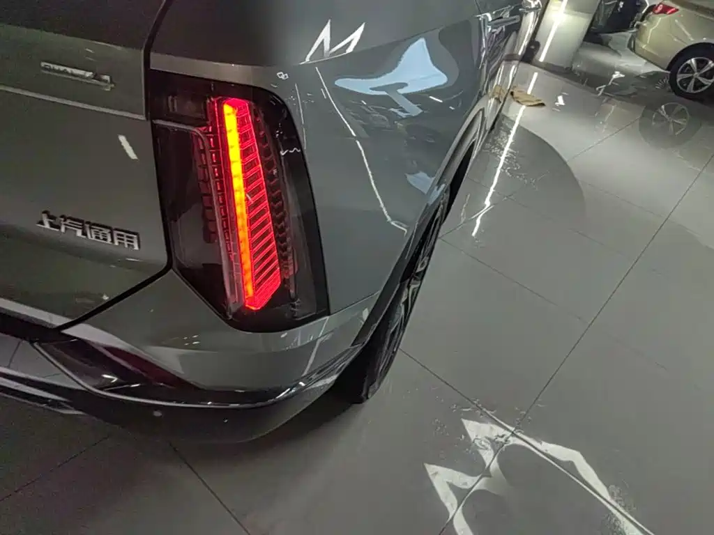 Cadillac IQ — миниатюра 8