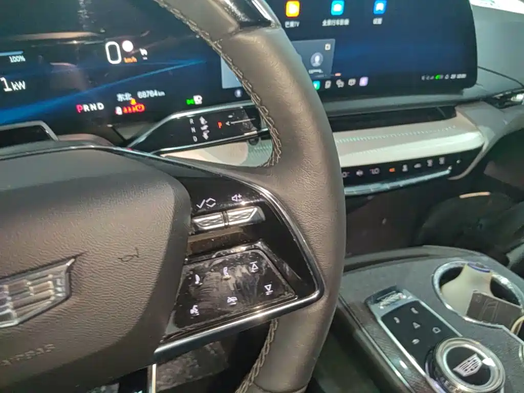 Cadillac IQ — миниатюра 14